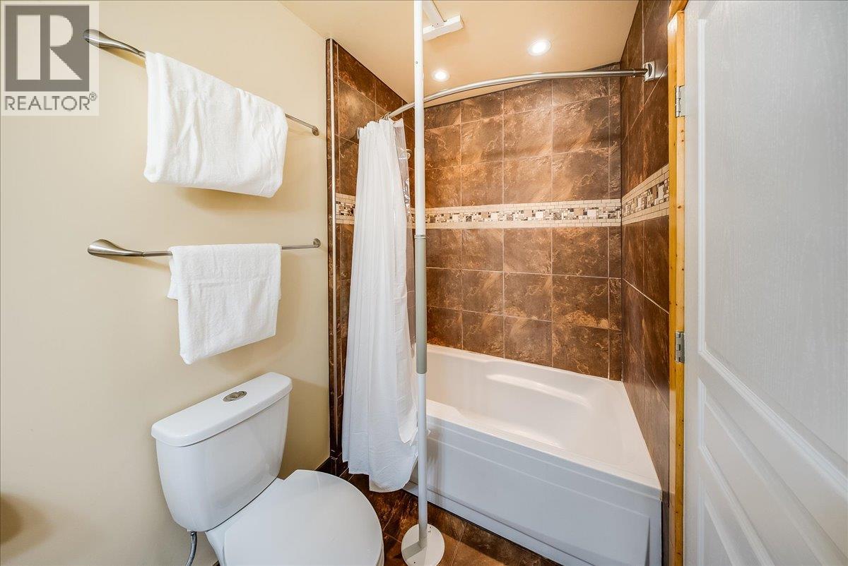 2280 Old Salmo Road - 19
