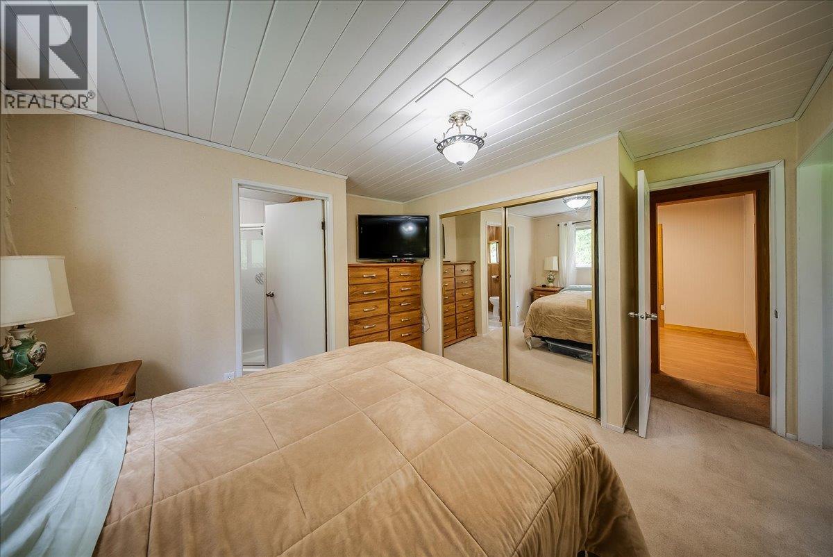 2280 Old Salmo Road - 21
