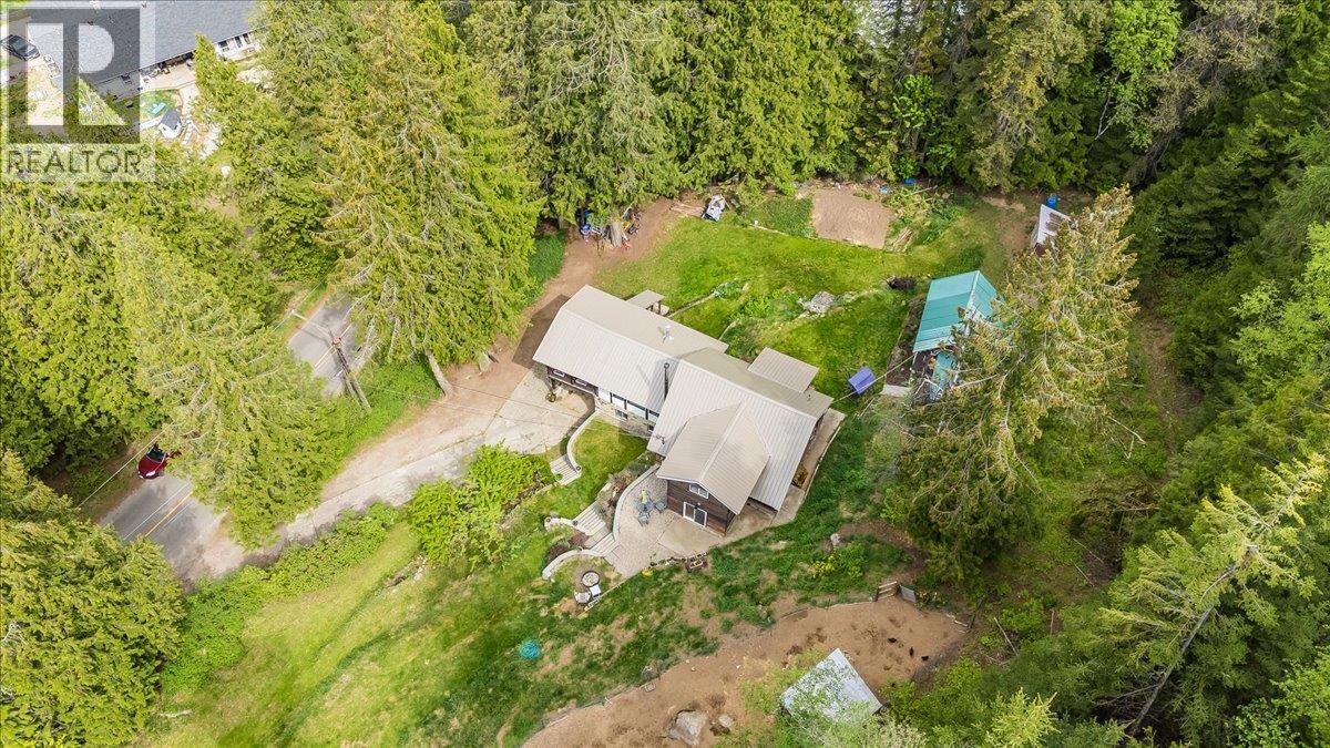 2280 Old Salmo Road - 59