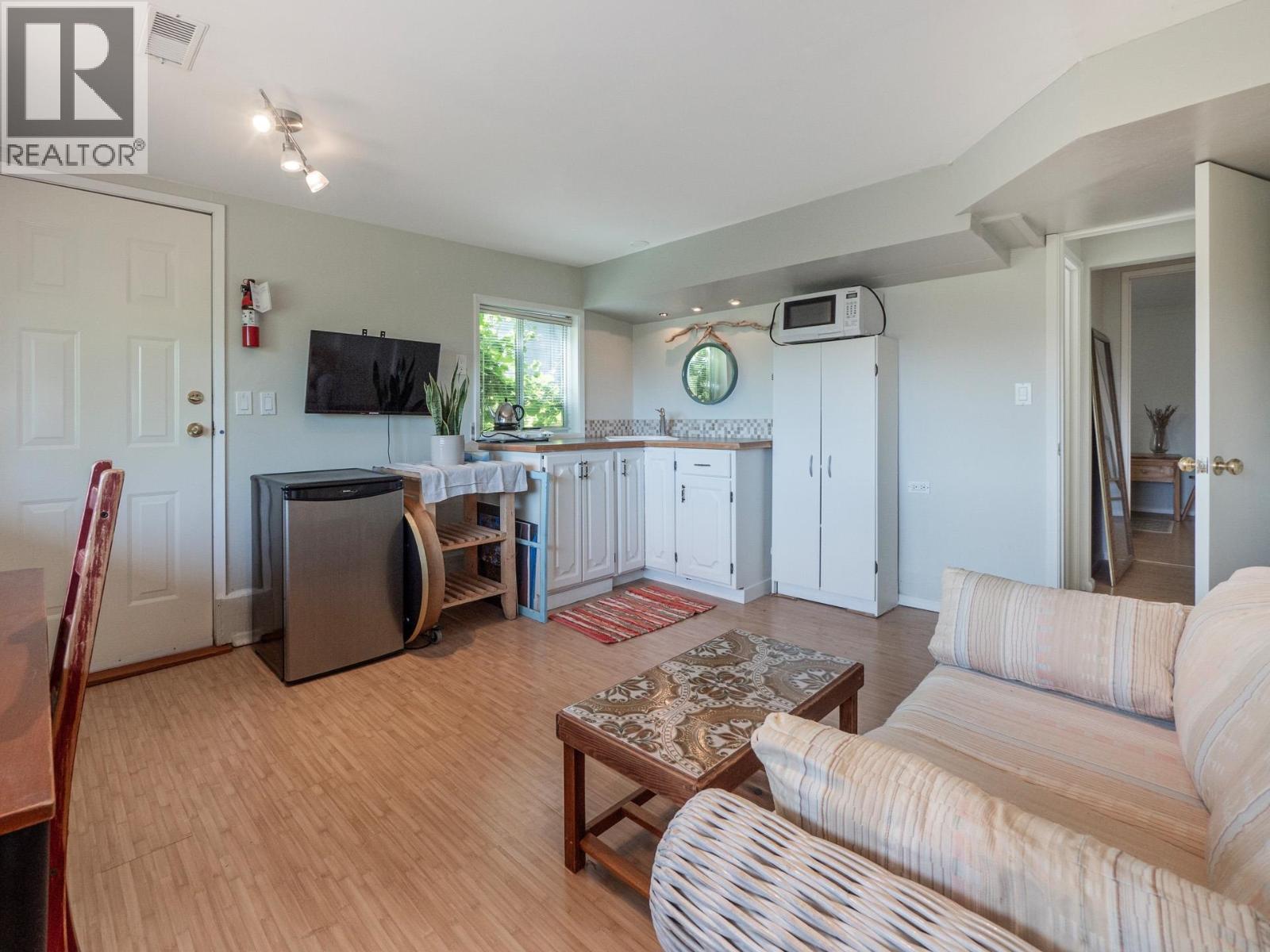 616 N FLETCHER ROAD, Gibsons