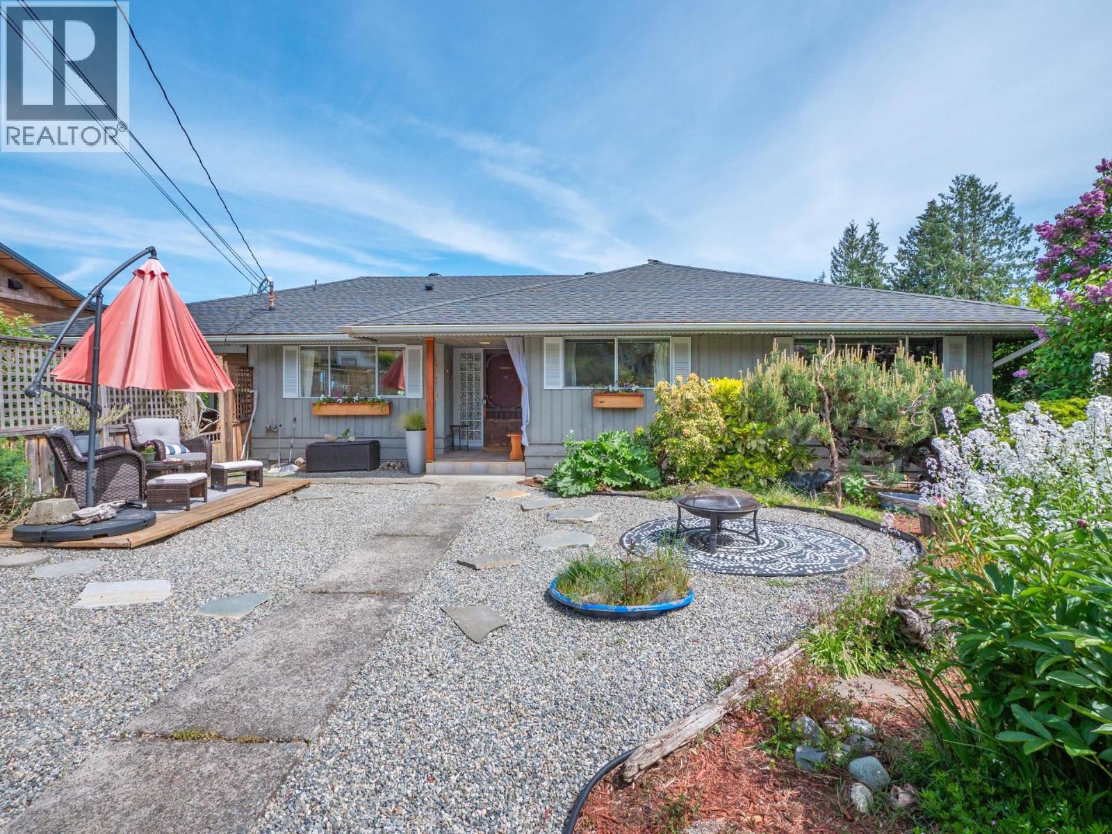 616 N FLETCHER ROAD, Gibsons