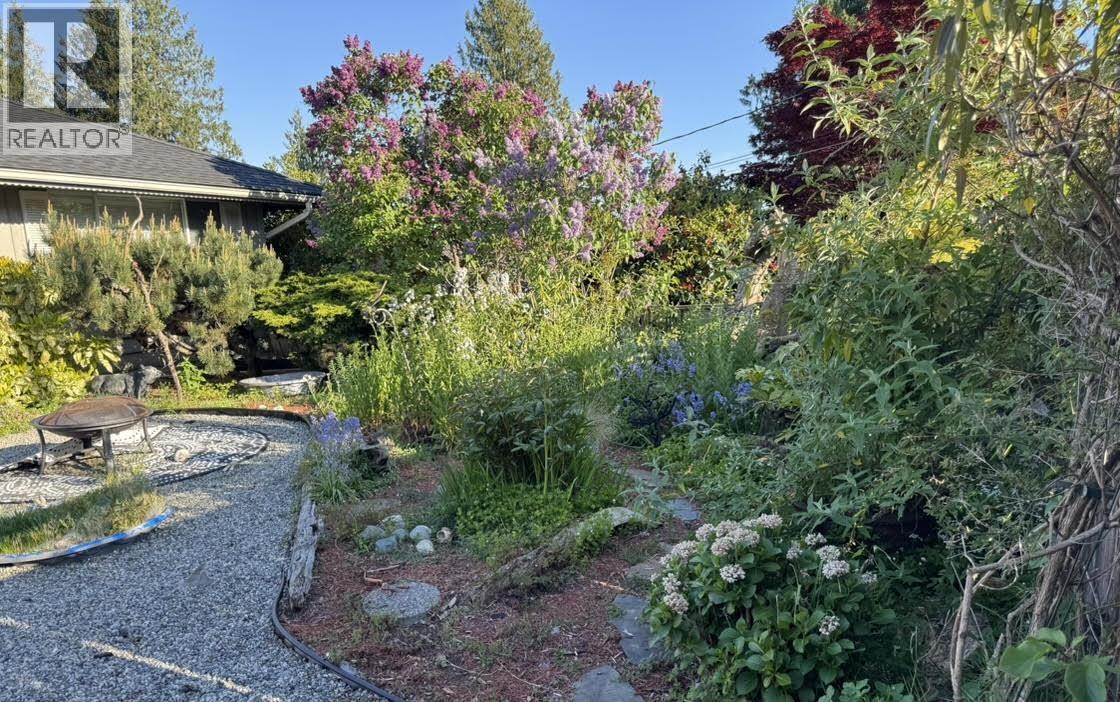 616 N FLETCHER ROAD, Gibsons