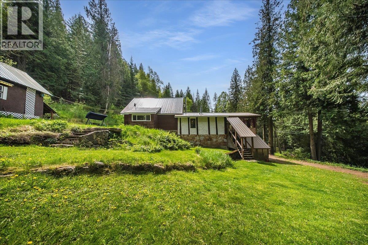 2280 Old Salmo Road - 46
