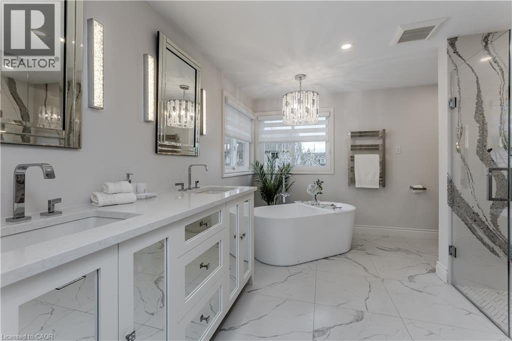 3199 DESMOND Drive - 20