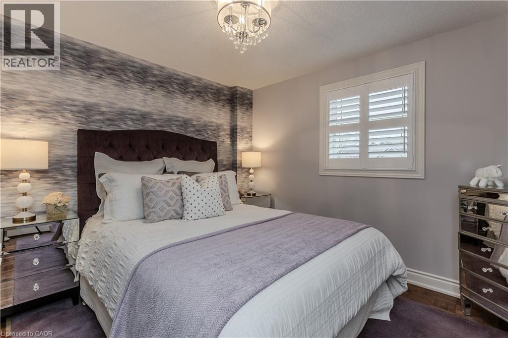 3199 DESMOND Drive - 23