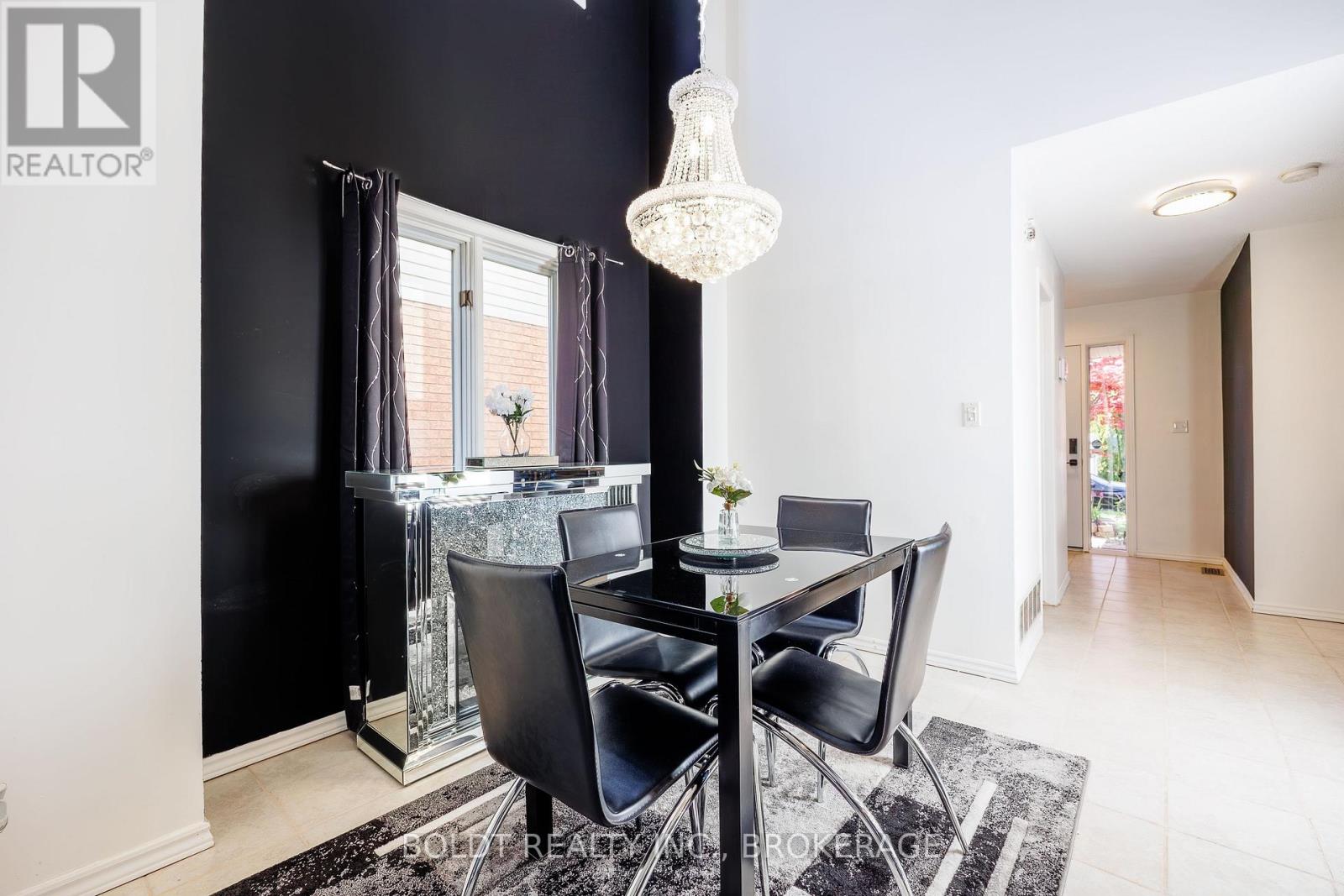 10 MARIA STREET - 8