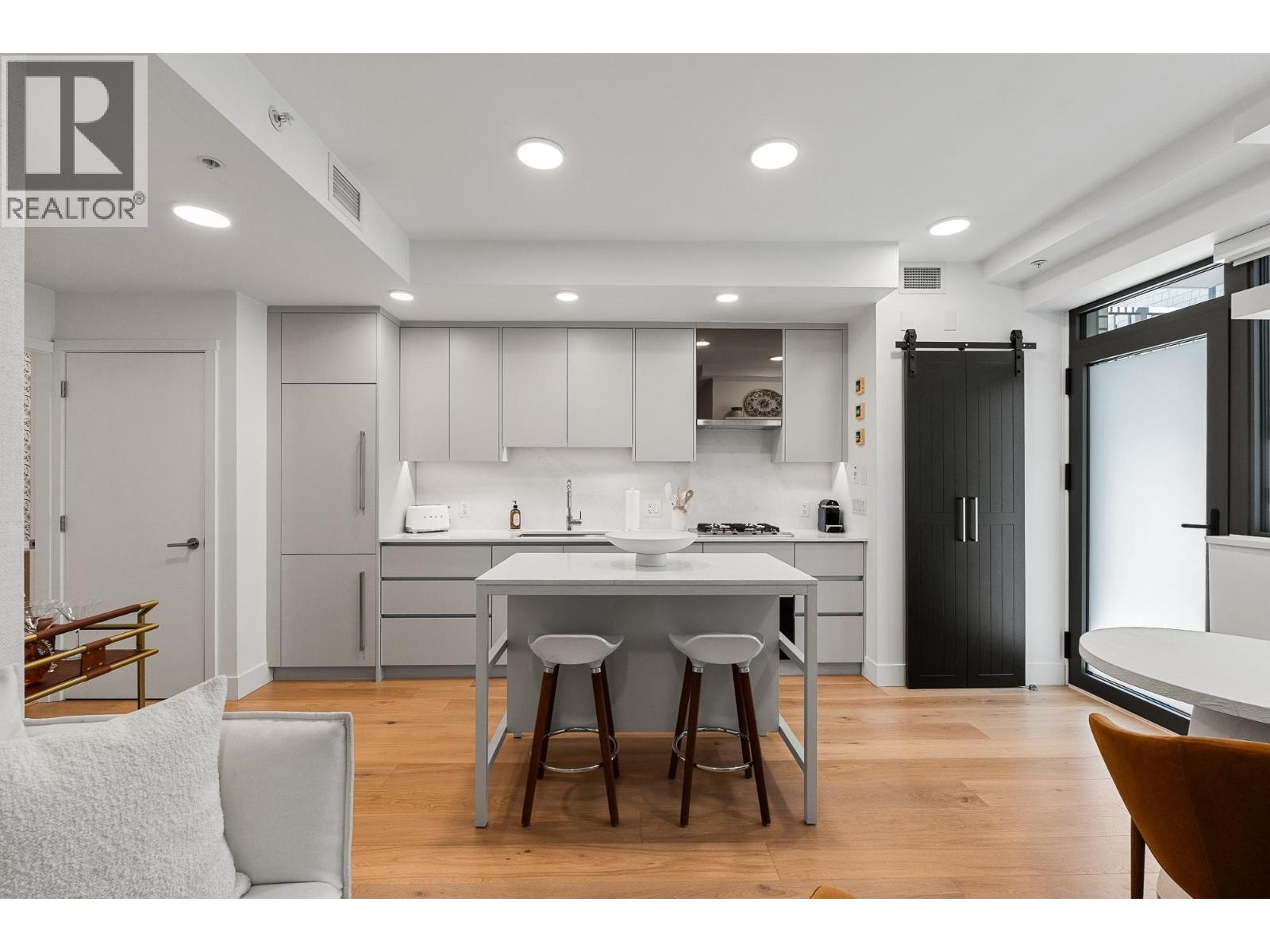 9 2366 BIRCH STREET, West Vancouver