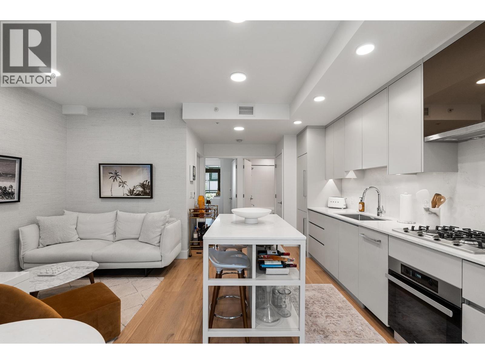 9 2366 BIRCH STREET, West Vancouver