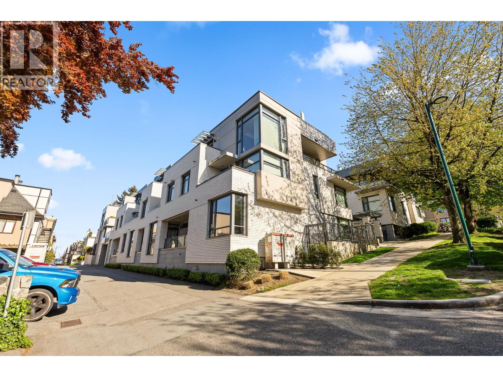 9 2366 BIRCH STREET, West Vancouver