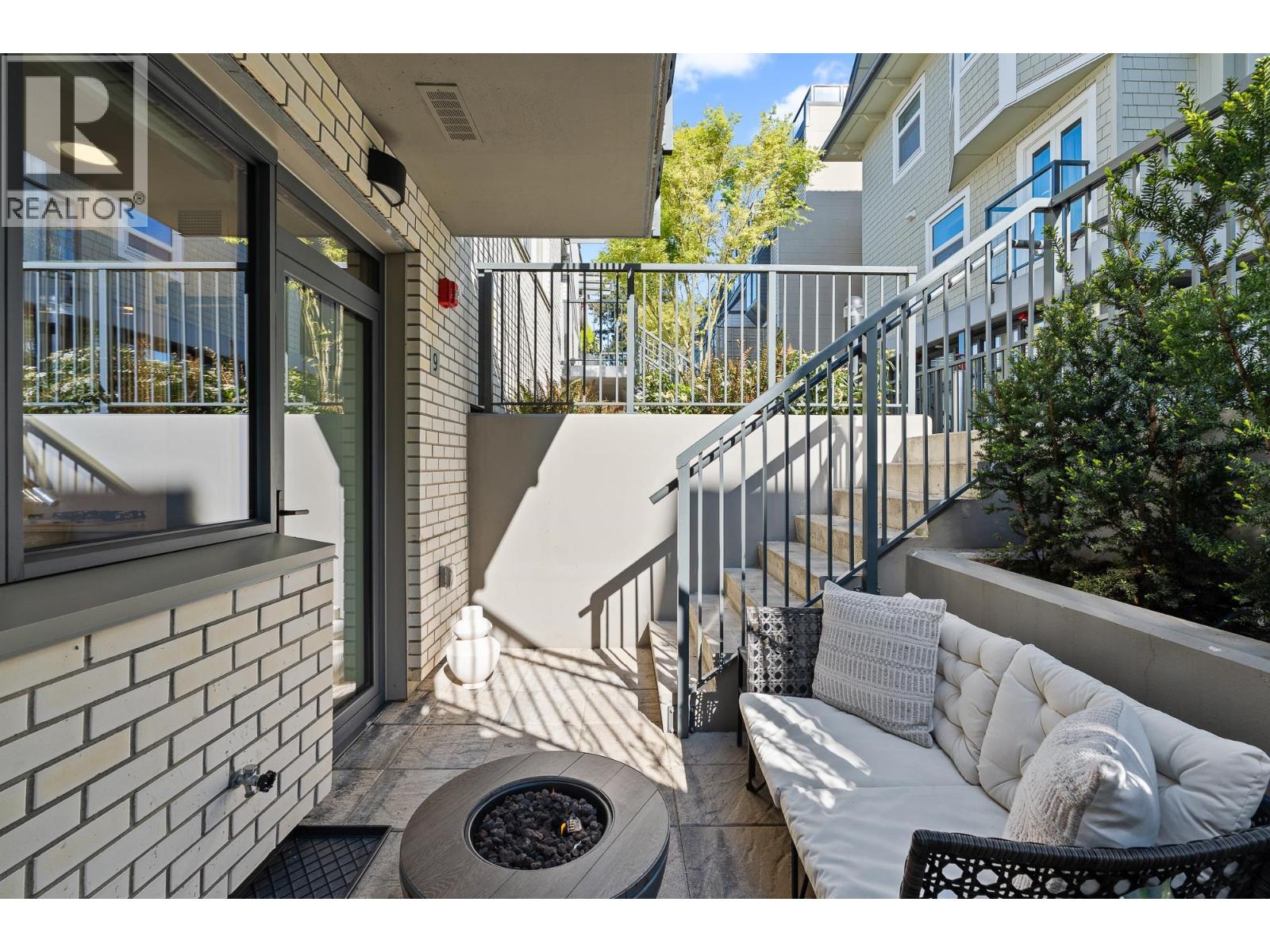 9 2366 BIRCH STREET, West Vancouver