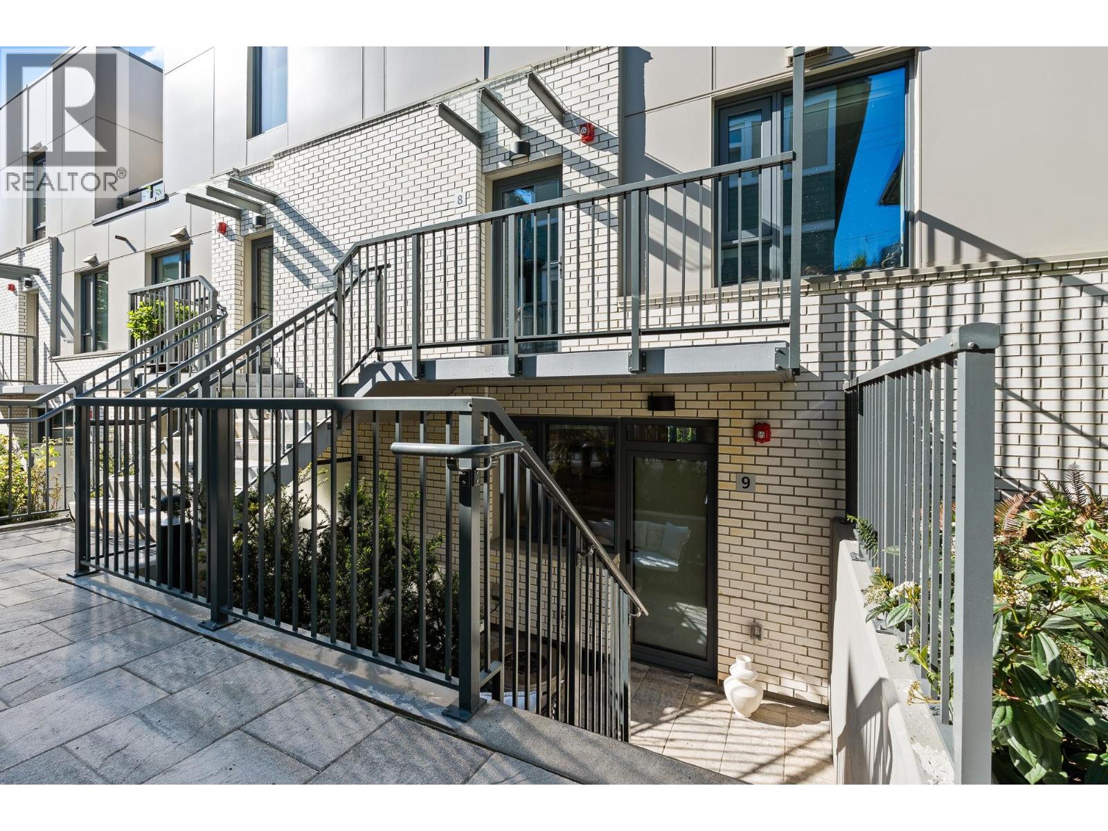 9 2366 BIRCH STREET, West Vancouver