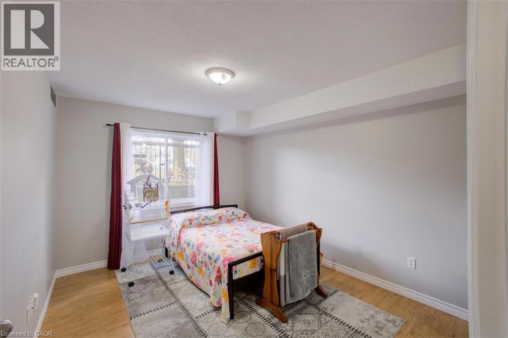 #108 15 HOFSTETTER Avenue - 23