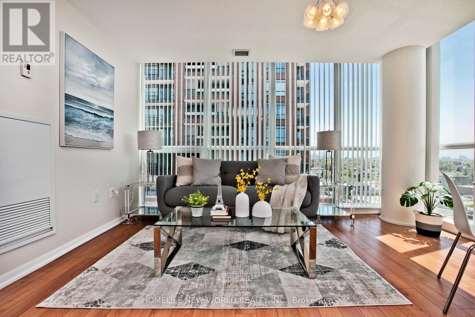 #836 830 LAWRENCE AVENUE W - 4