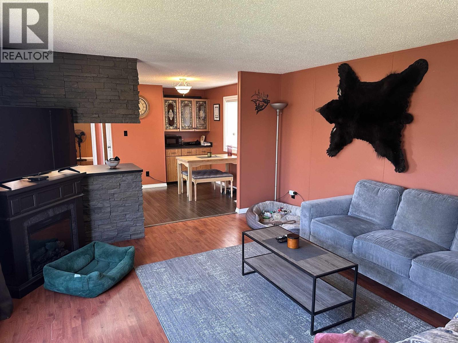 8708 76 STREET - Image 3