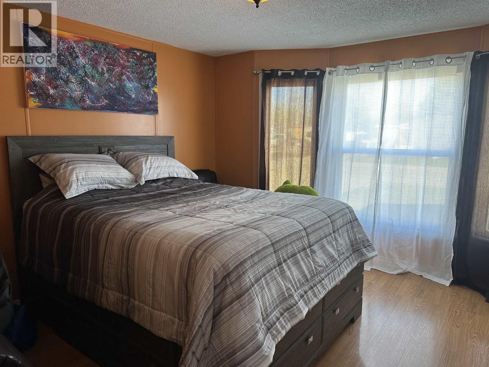 8708 76 STREET - 11
