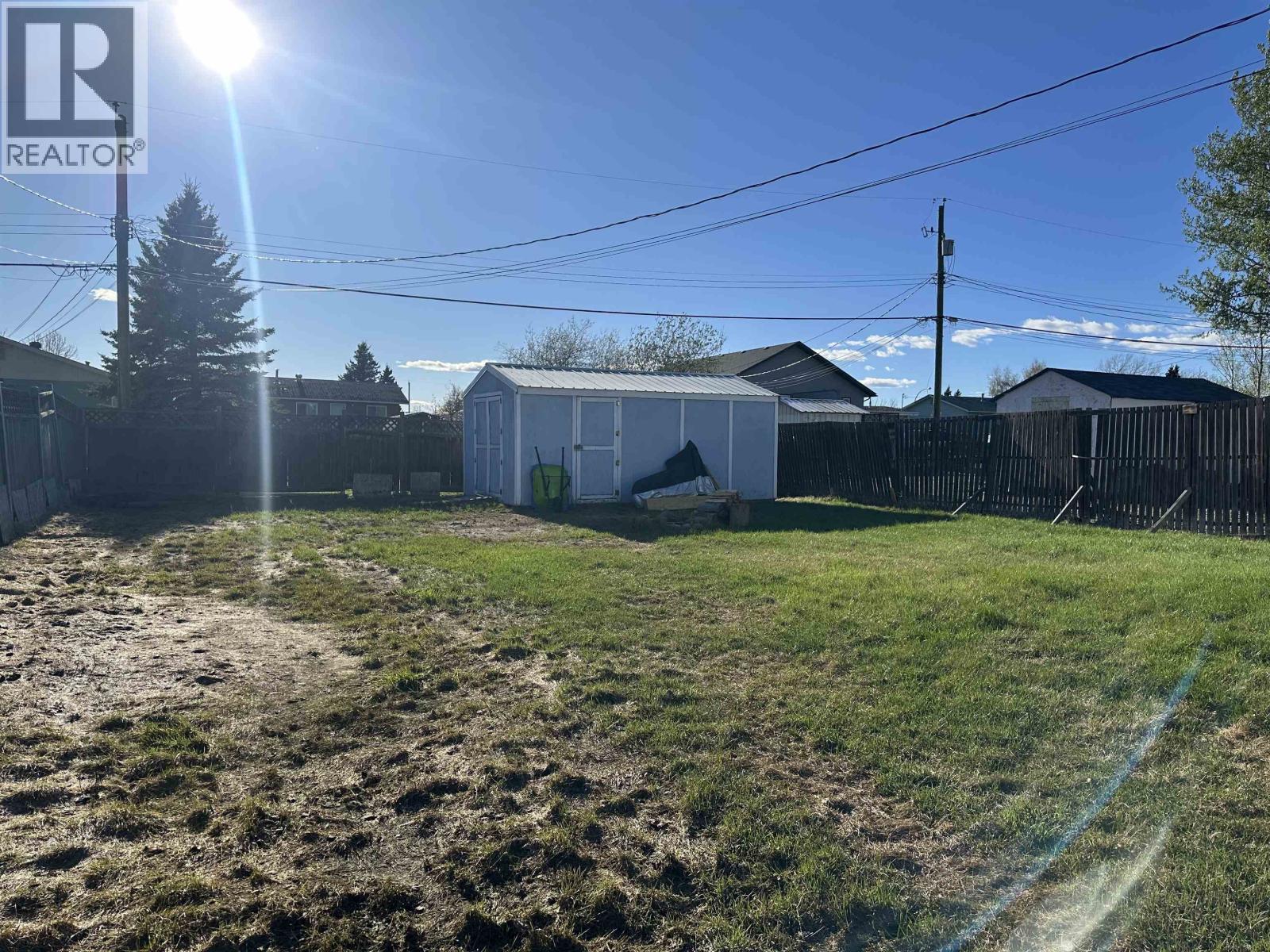8708 76 STREET - 14