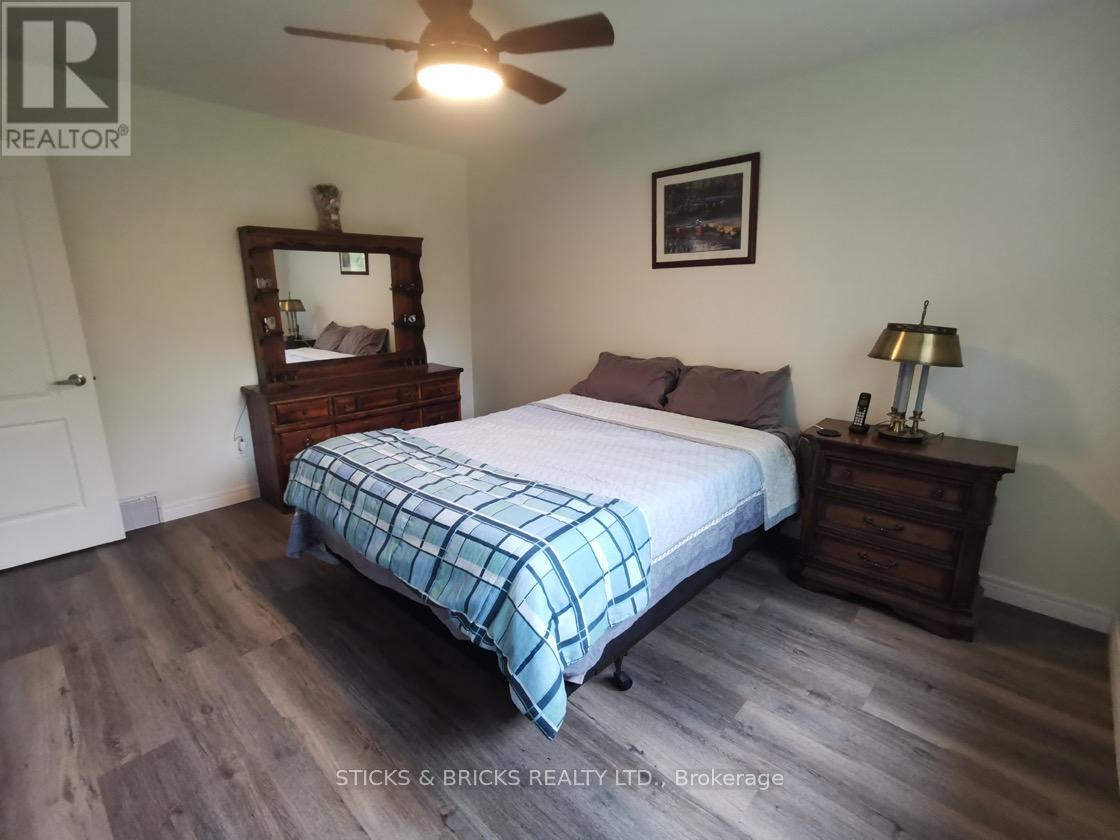 477 DORCHESTER STREET - 13
