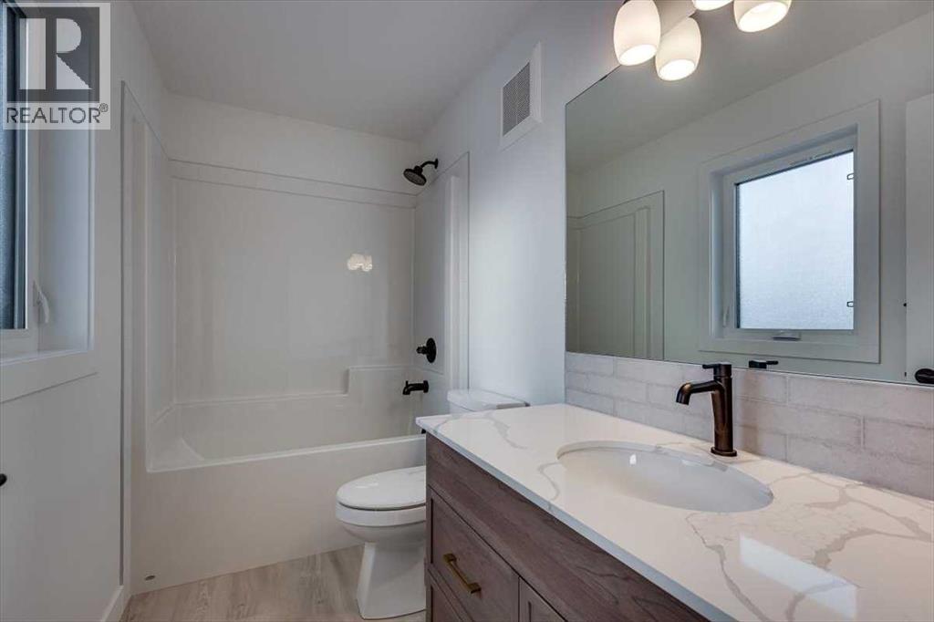 36 Memorial Parkway - 27