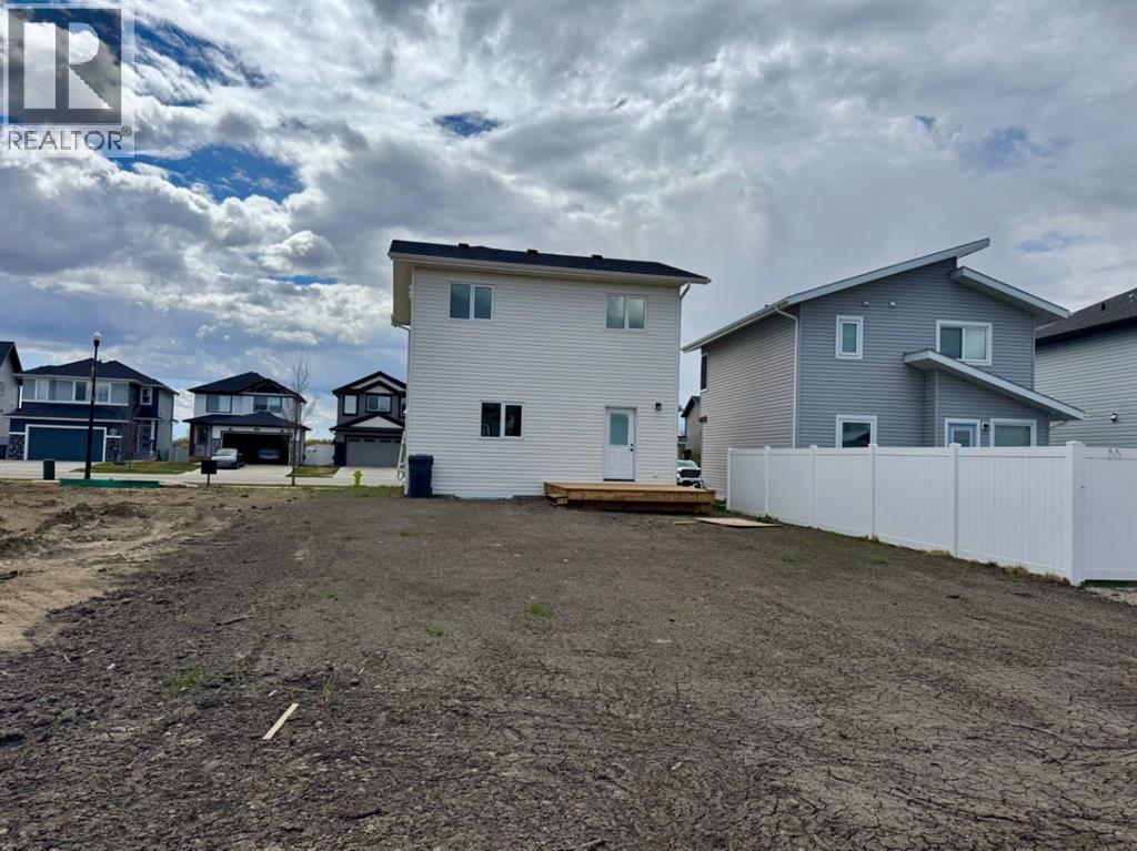 36 Memorial Parkway - 40