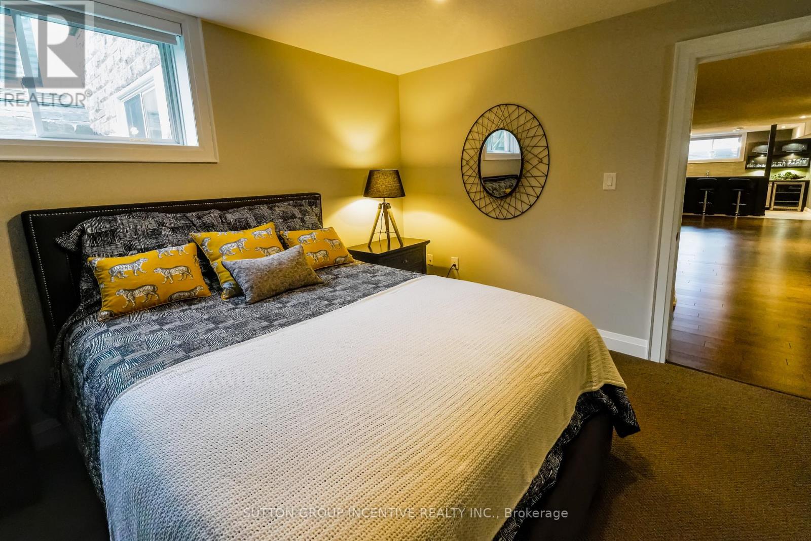 260 SUNNYBRAE AVENUE - 33