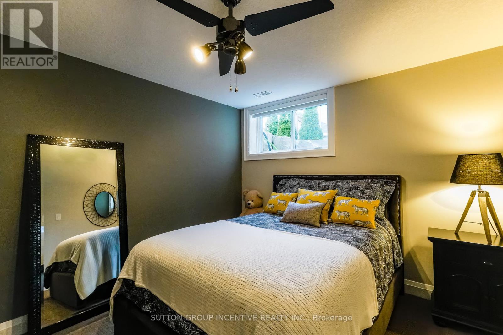 260 SUNNYBRAE AVENUE - 34