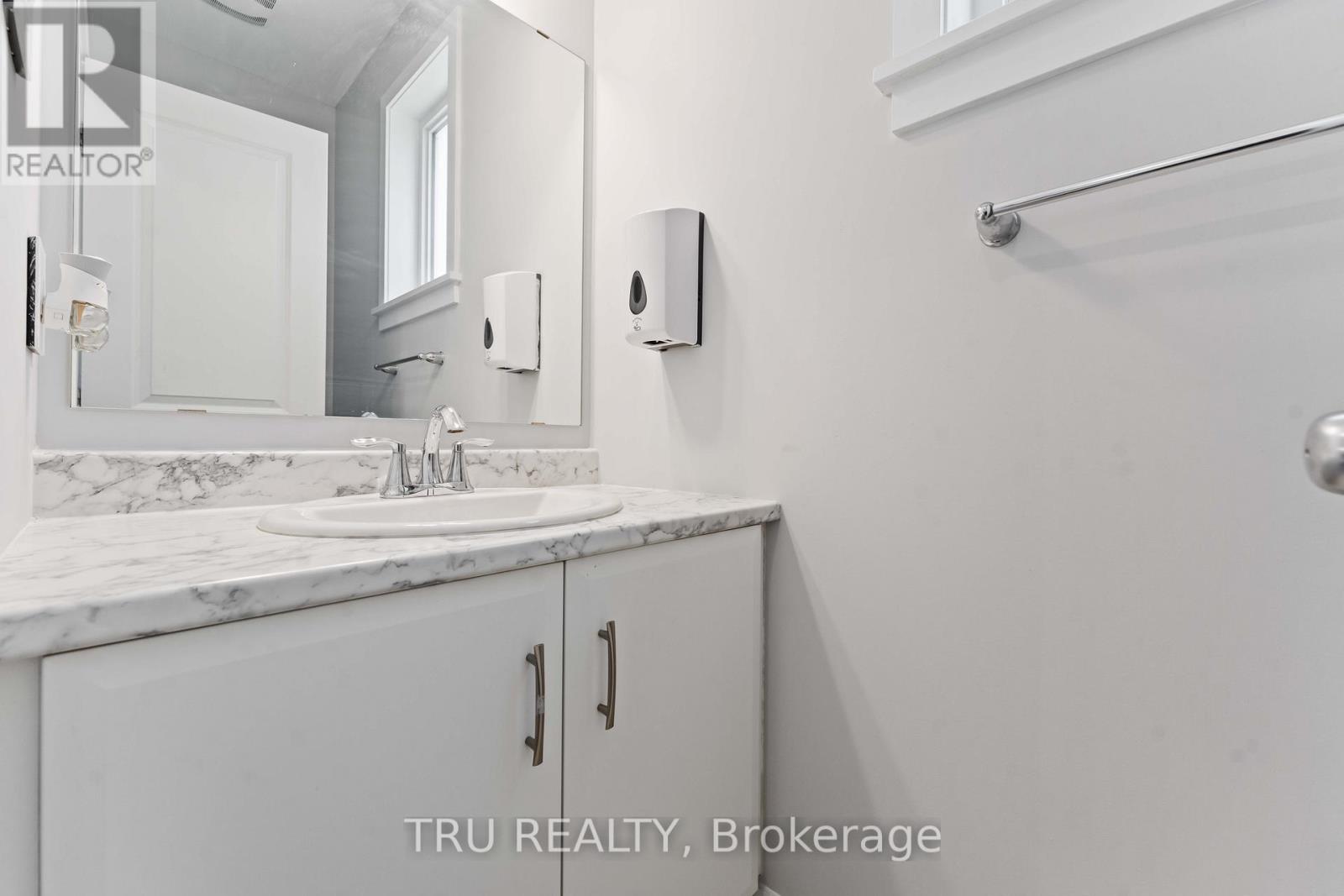 43 ARIDUS CRESCENT - 14