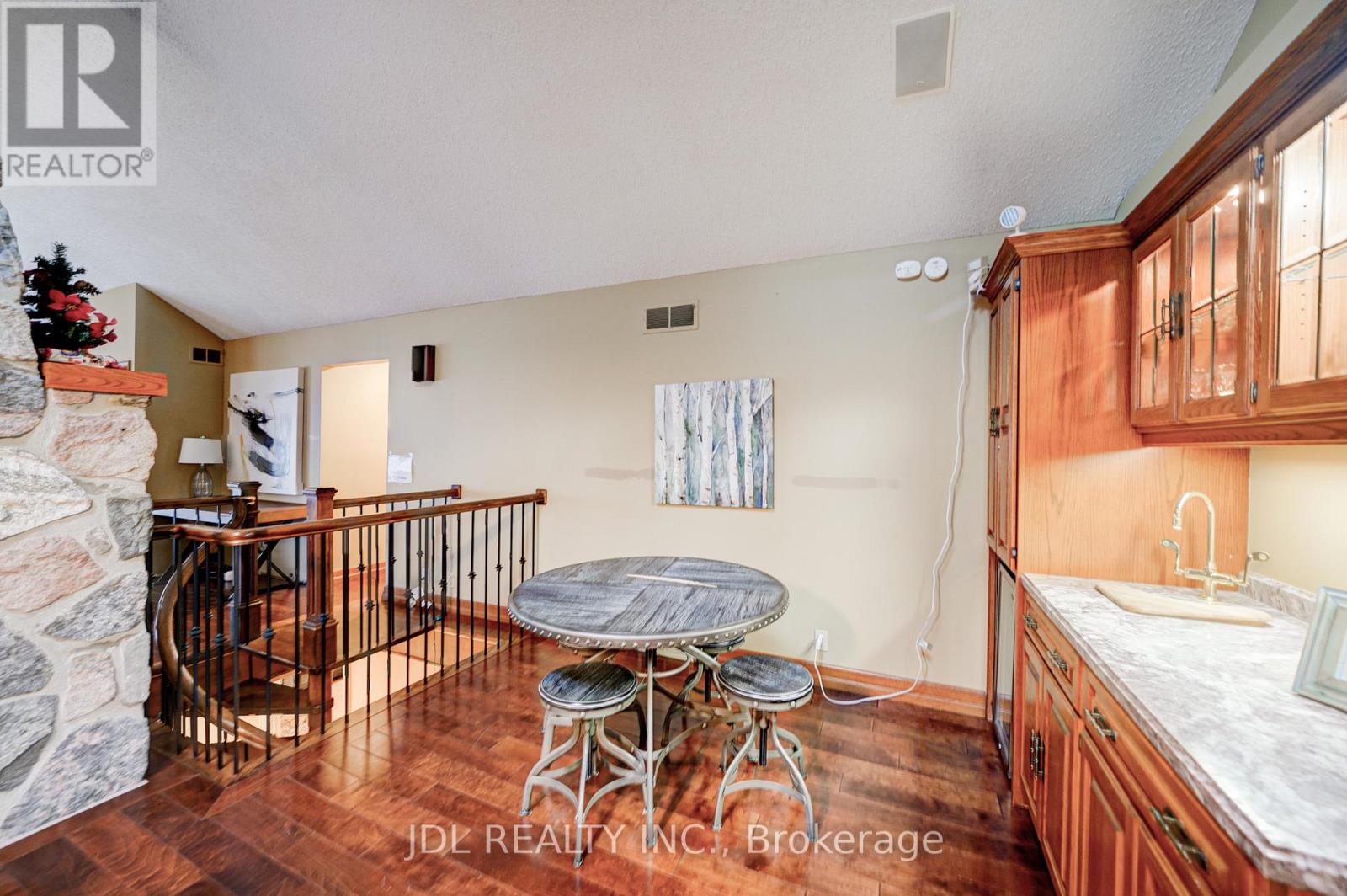 2033 NIAGARA RIVER PARKWAY - 18