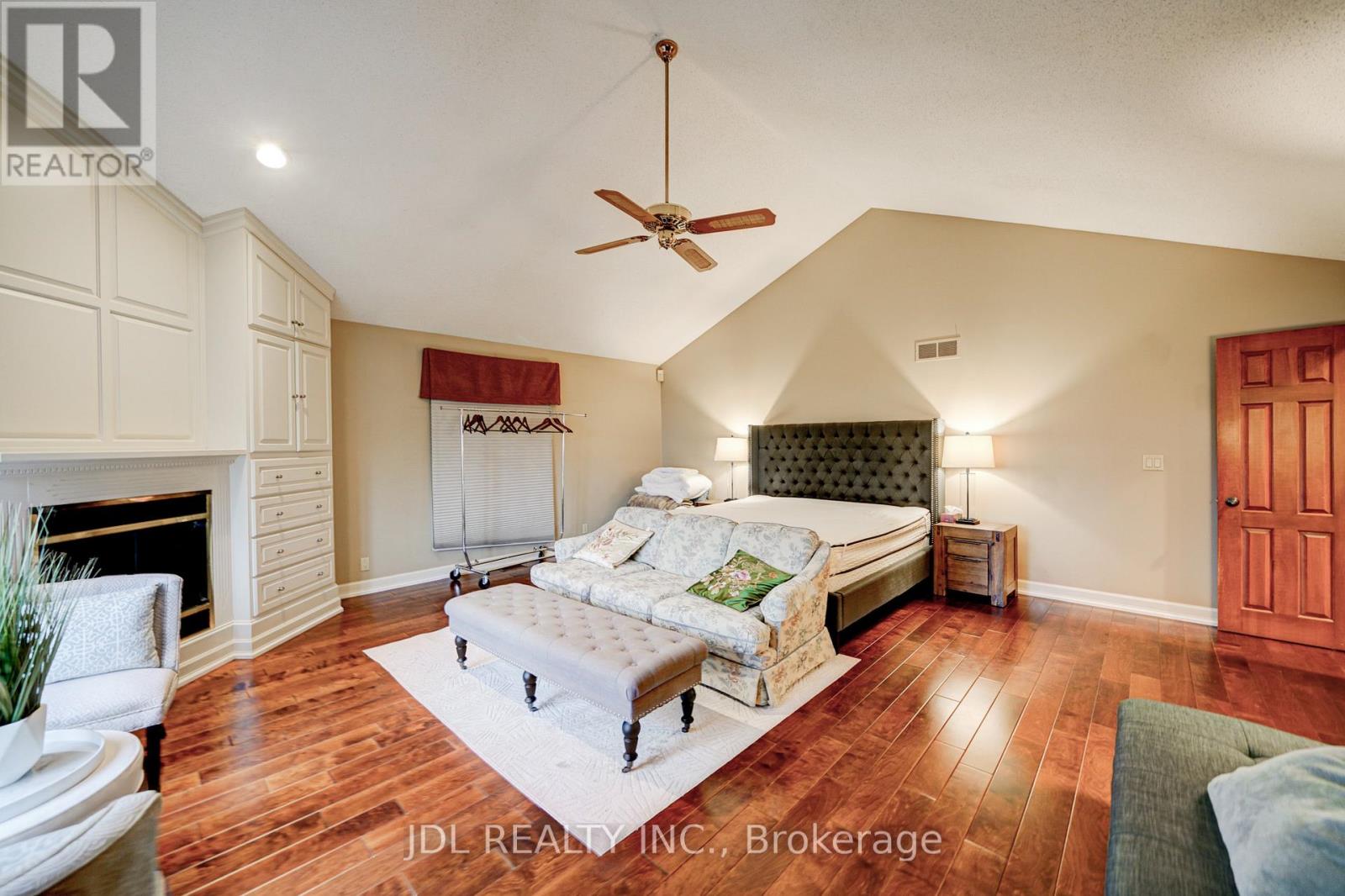 2033 NIAGARA RIVER PARKWAY - 26