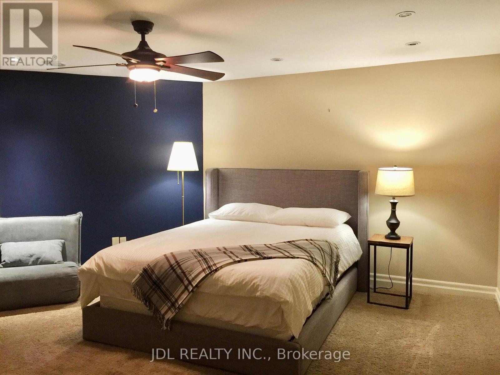 2033 NIAGARA RIVER PARKWAY - 32