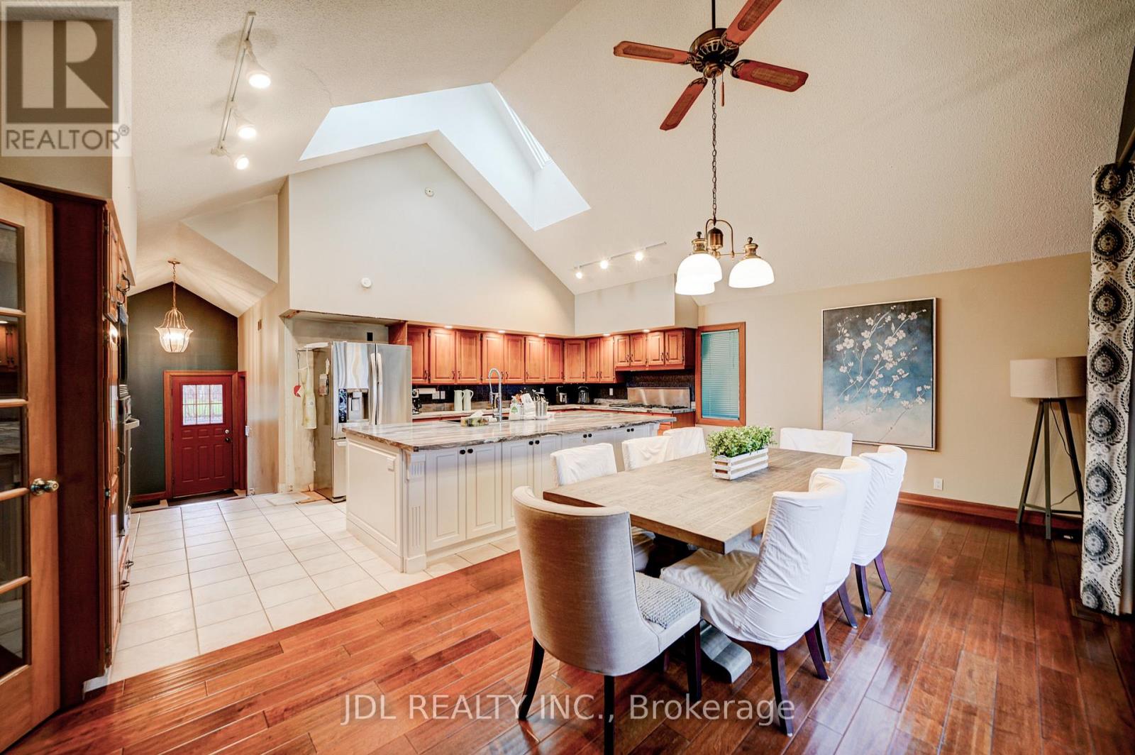 2033 NIAGARA RIVER PARKWAY - 9