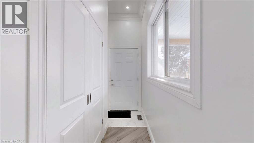 85 ALBANY Avenue, Hamilton, Ontario, L8H2H4 — Photo 11