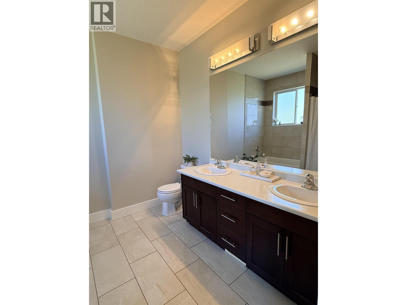 8612 116 AVENUE - 16