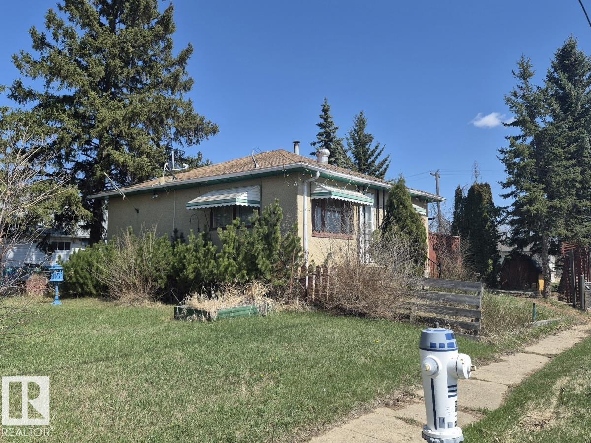 5003 49 ST - 3