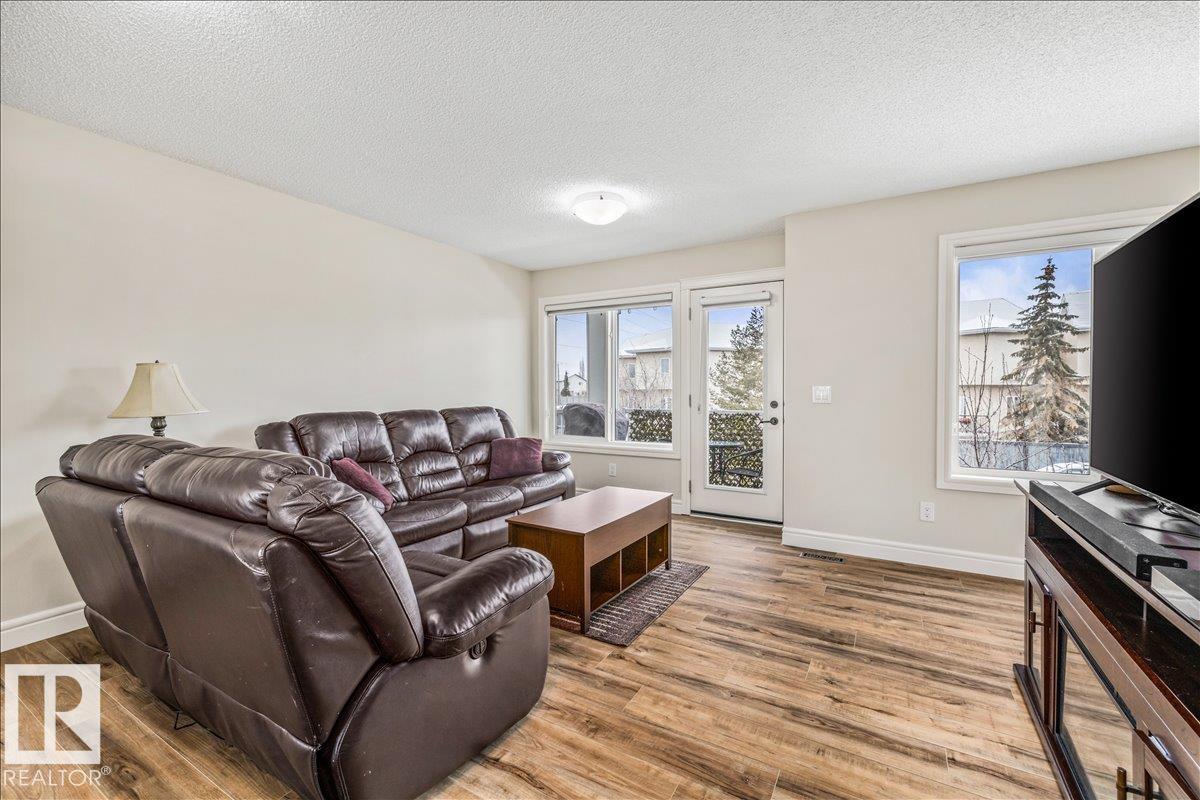 #4 16335 84 ST NW, Edmonton