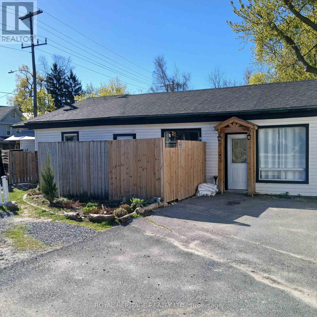 515 PARK STREET N - 21
