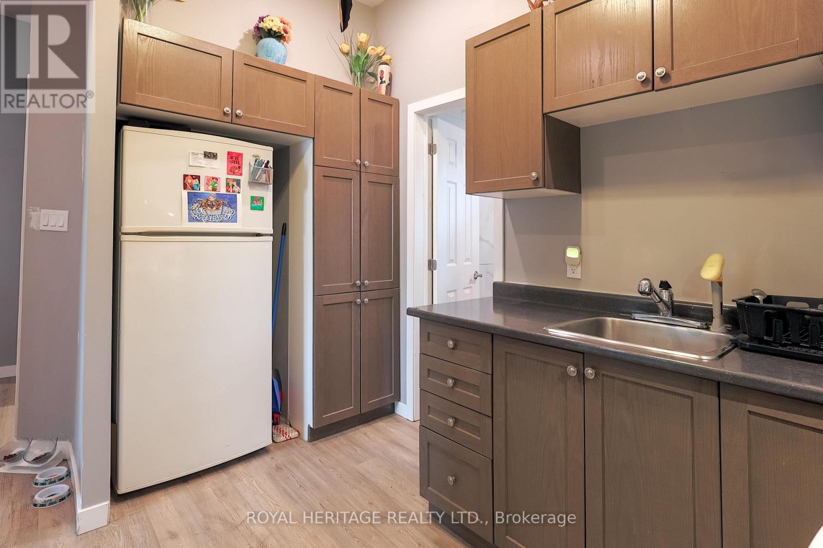 515 PARK STREET N - 3