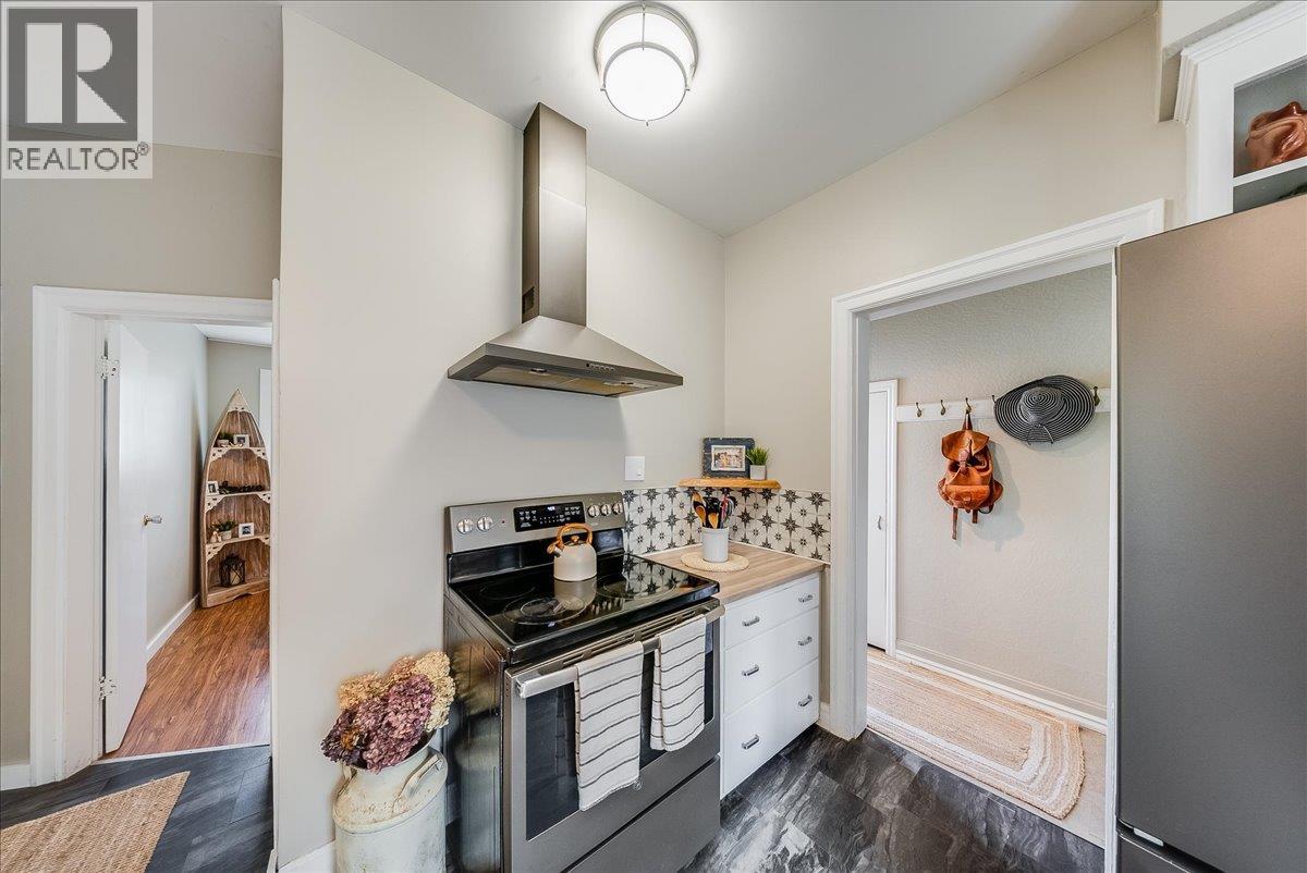 1374 MOUNTAIN Street - 9