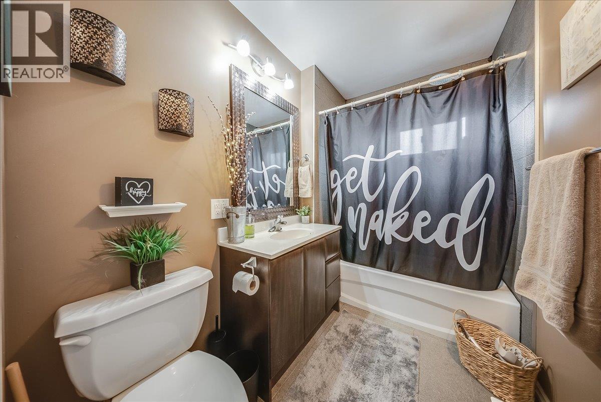 1374 MOUNTAIN Street - 28