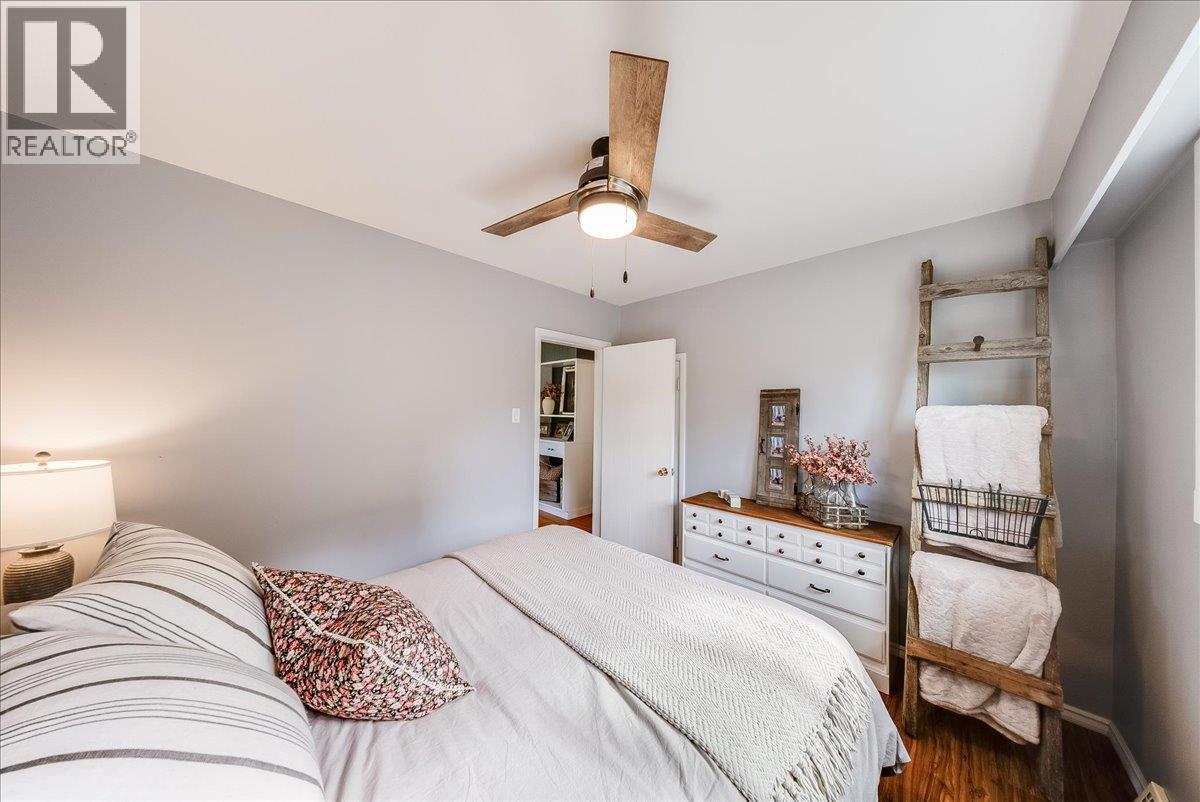1374 MOUNTAIN Street - 25
