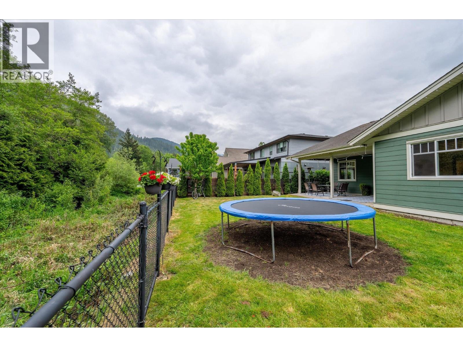 1545 JUDD ROAD, Squamish