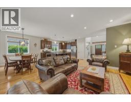 1545 Judd Road, Squamish, BC V0N1H0 Photo 14
