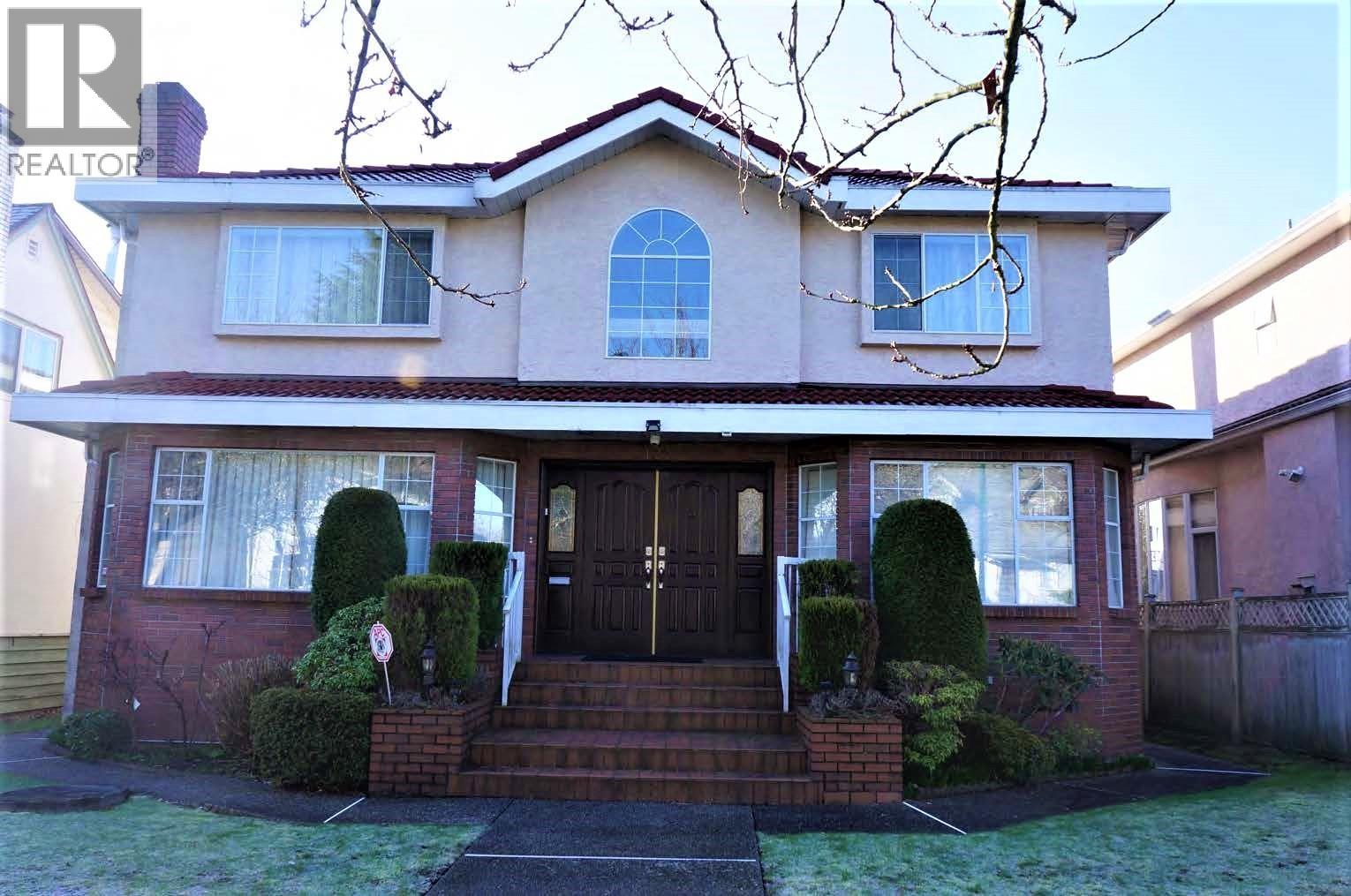 122 W 43RD AVENUE