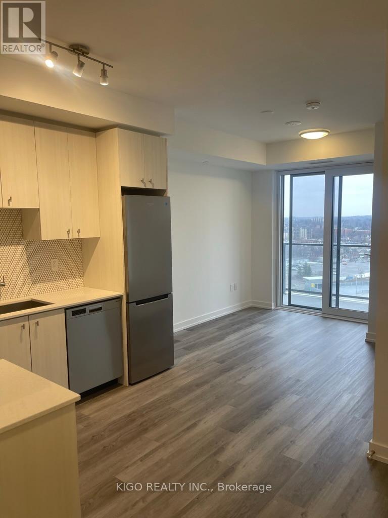 #1108 15 WELLINGTON STREET S - 5