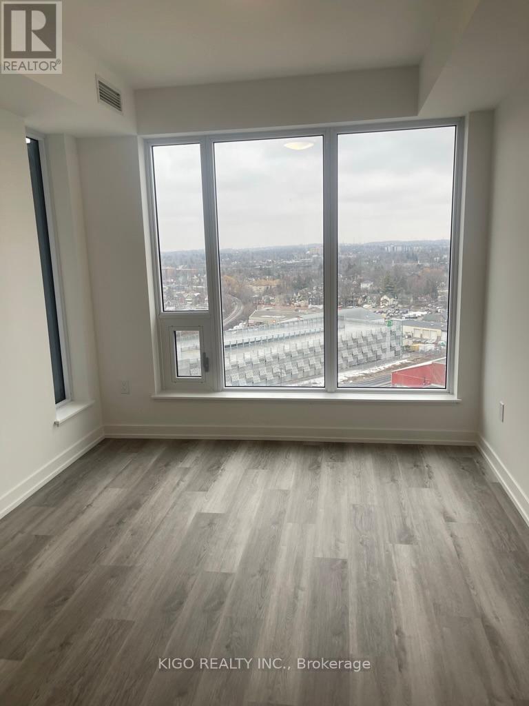 #1108 15 WELLINGTON STREET S - 8