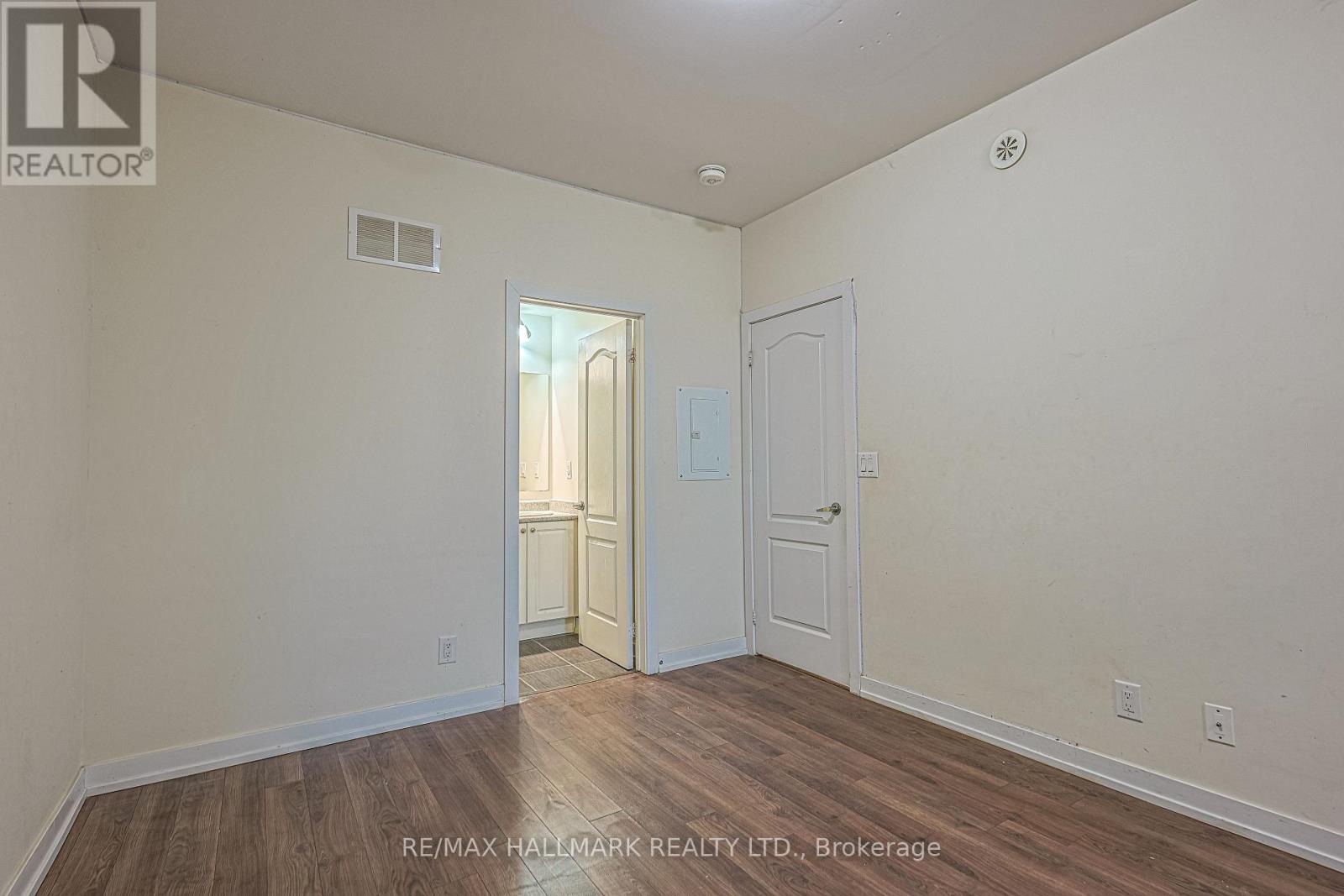 #609 50 DUNSHEATH WAY - 14