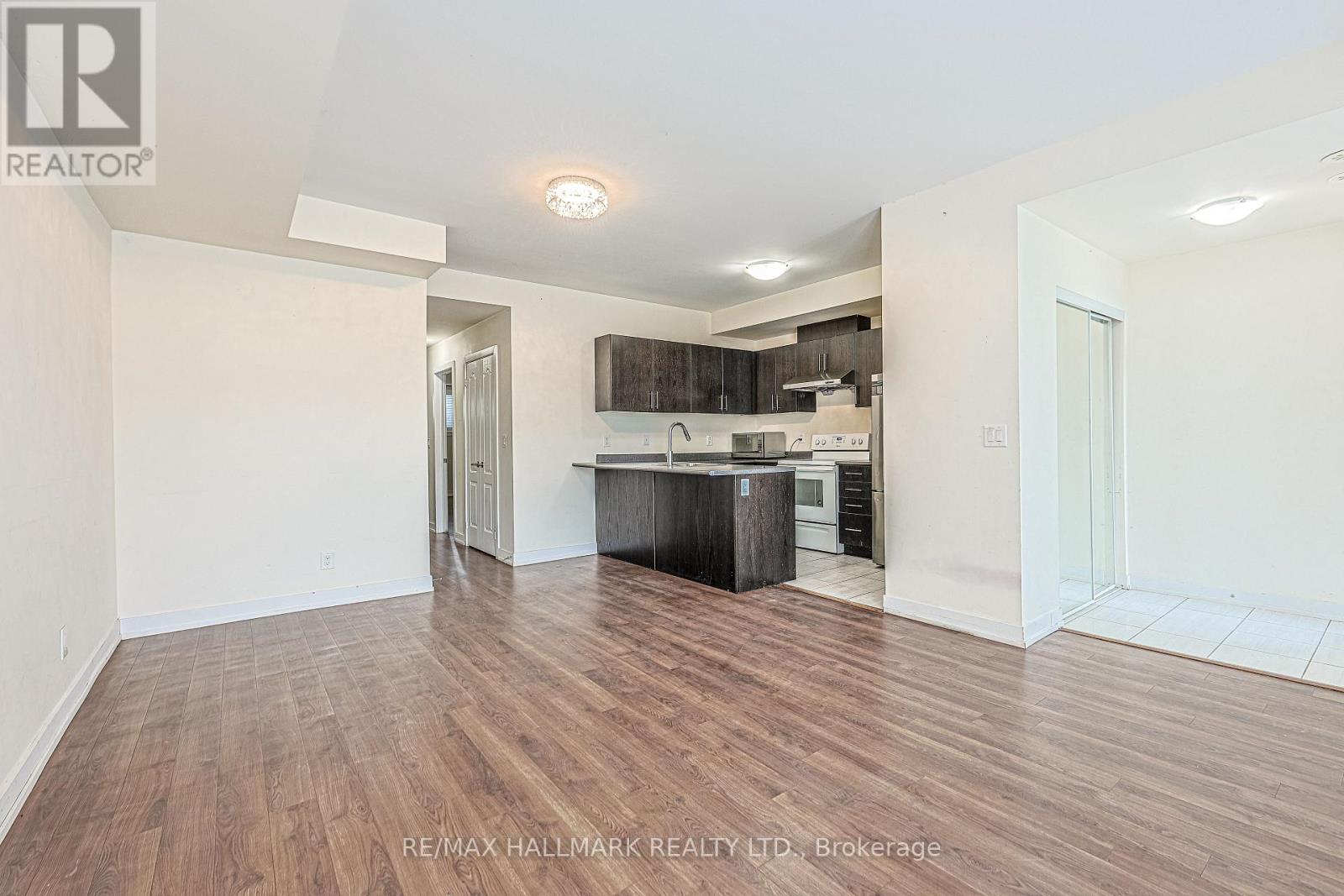 #609 50 DUNSHEATH WAY - 8