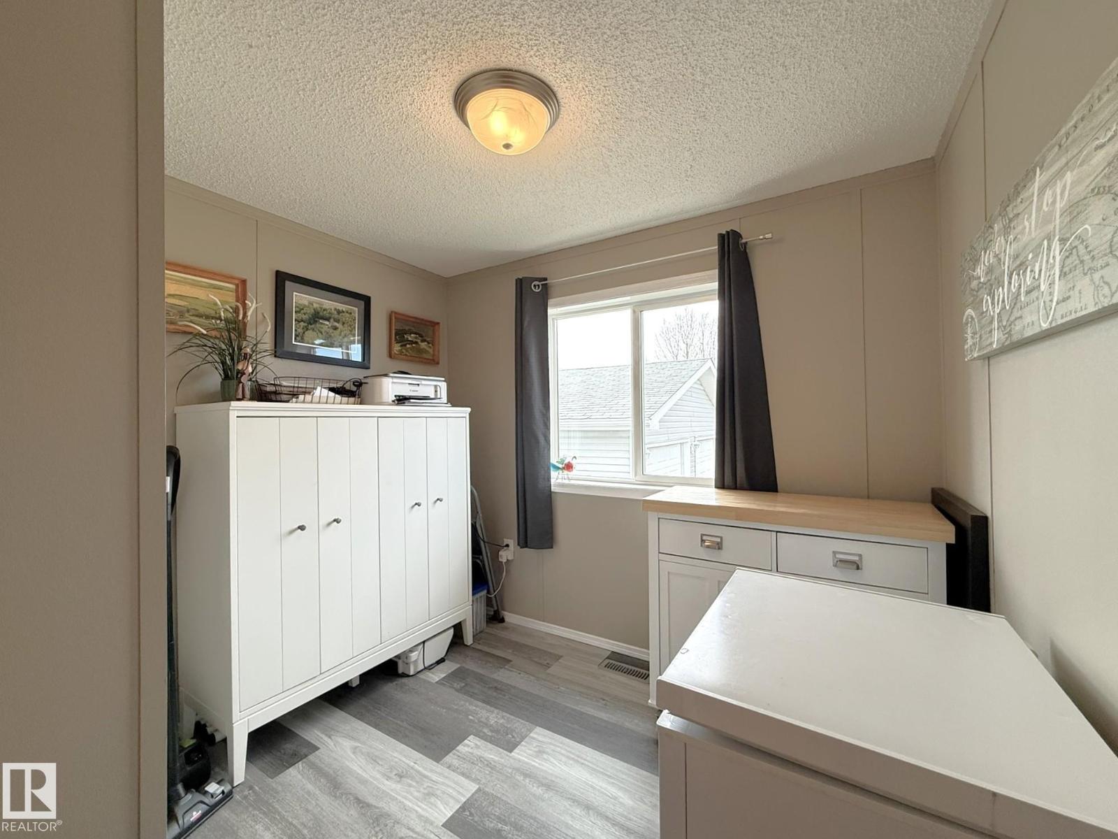17 Midland RD — photo 21