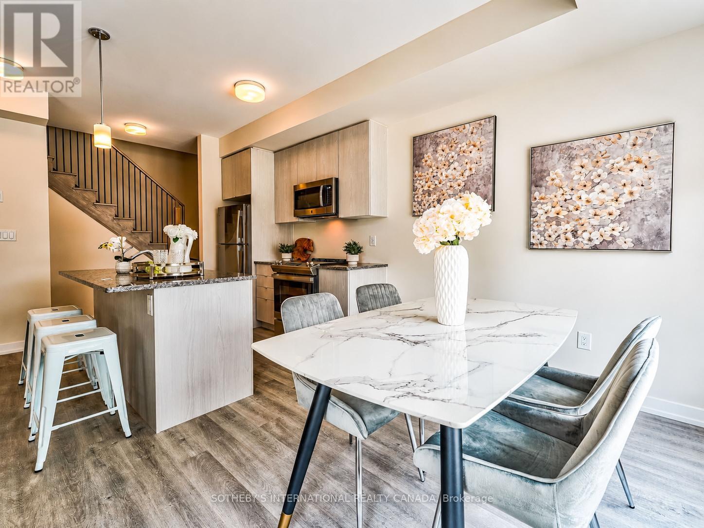 #419 2550 CASTLEGATE CROSSING - 14