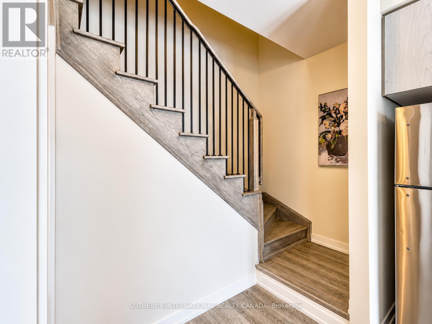 #419 2550 CASTLEGATE CROSSING - 17