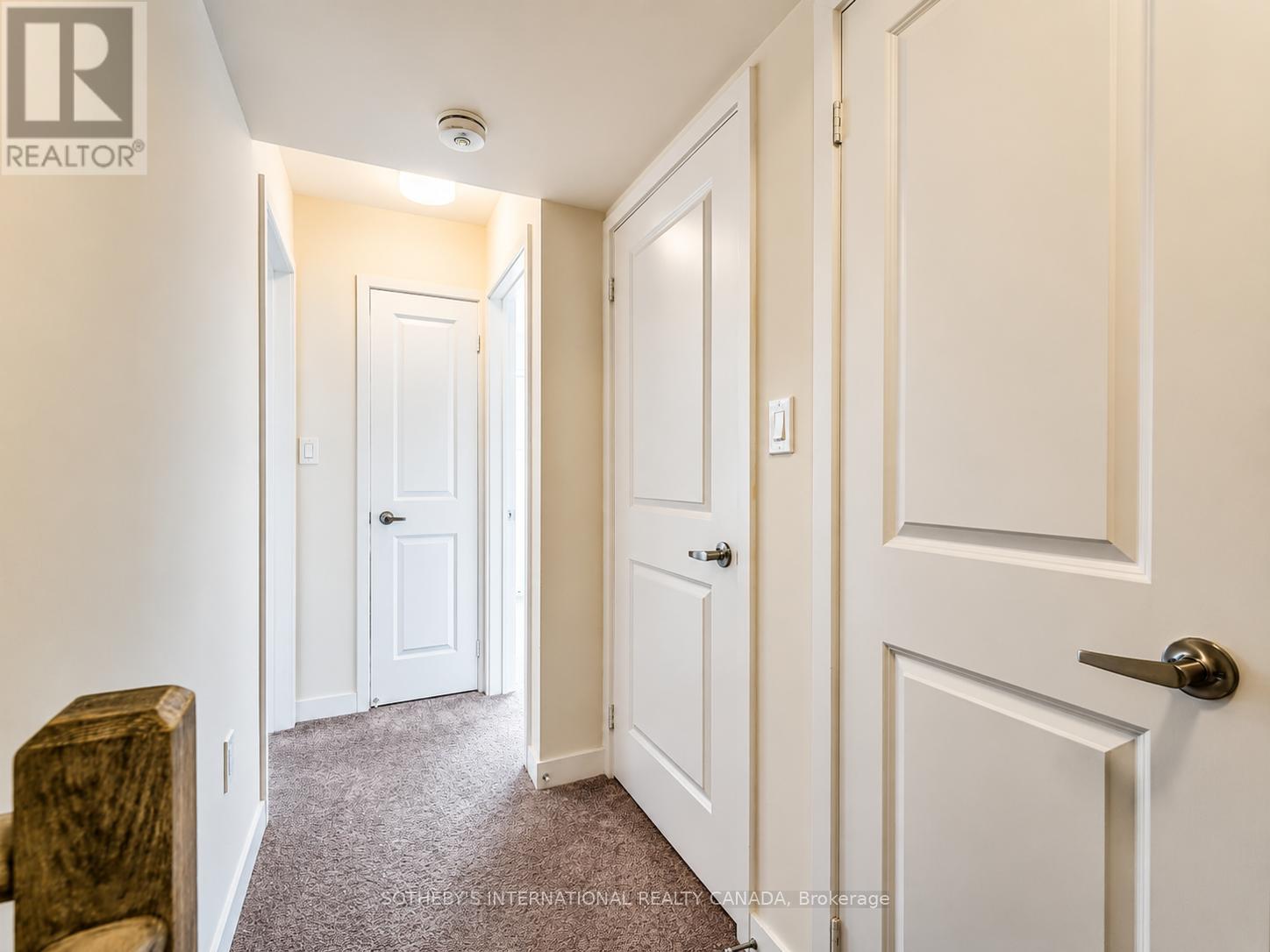 #419 2550 CASTLEGATE CROSSING - 18